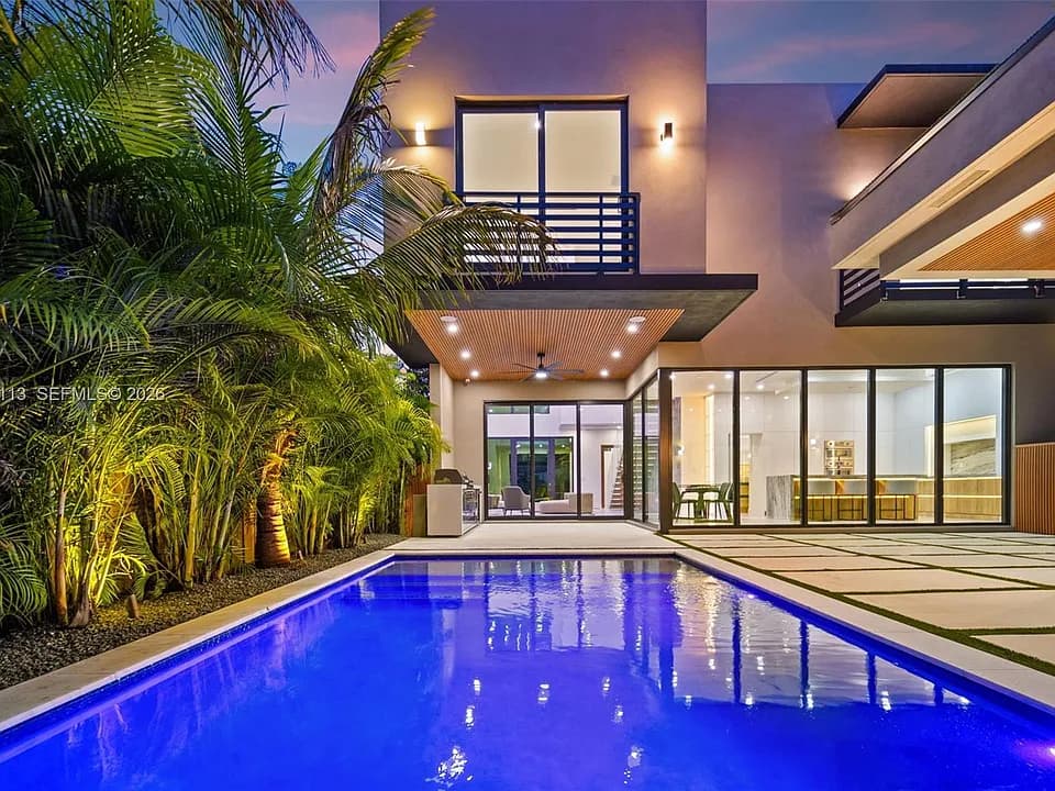 Prime Location — Buena Vista, Miami